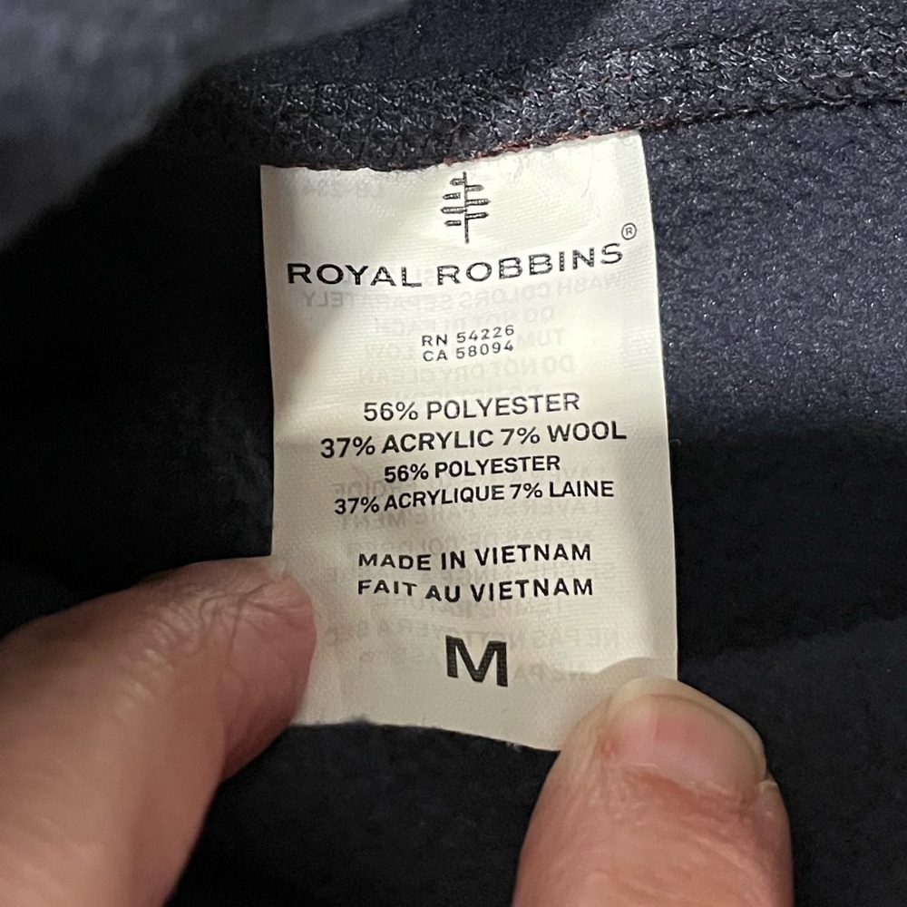 ROYAL ROBBINS plum pullover - size M - Picture 6 of 8